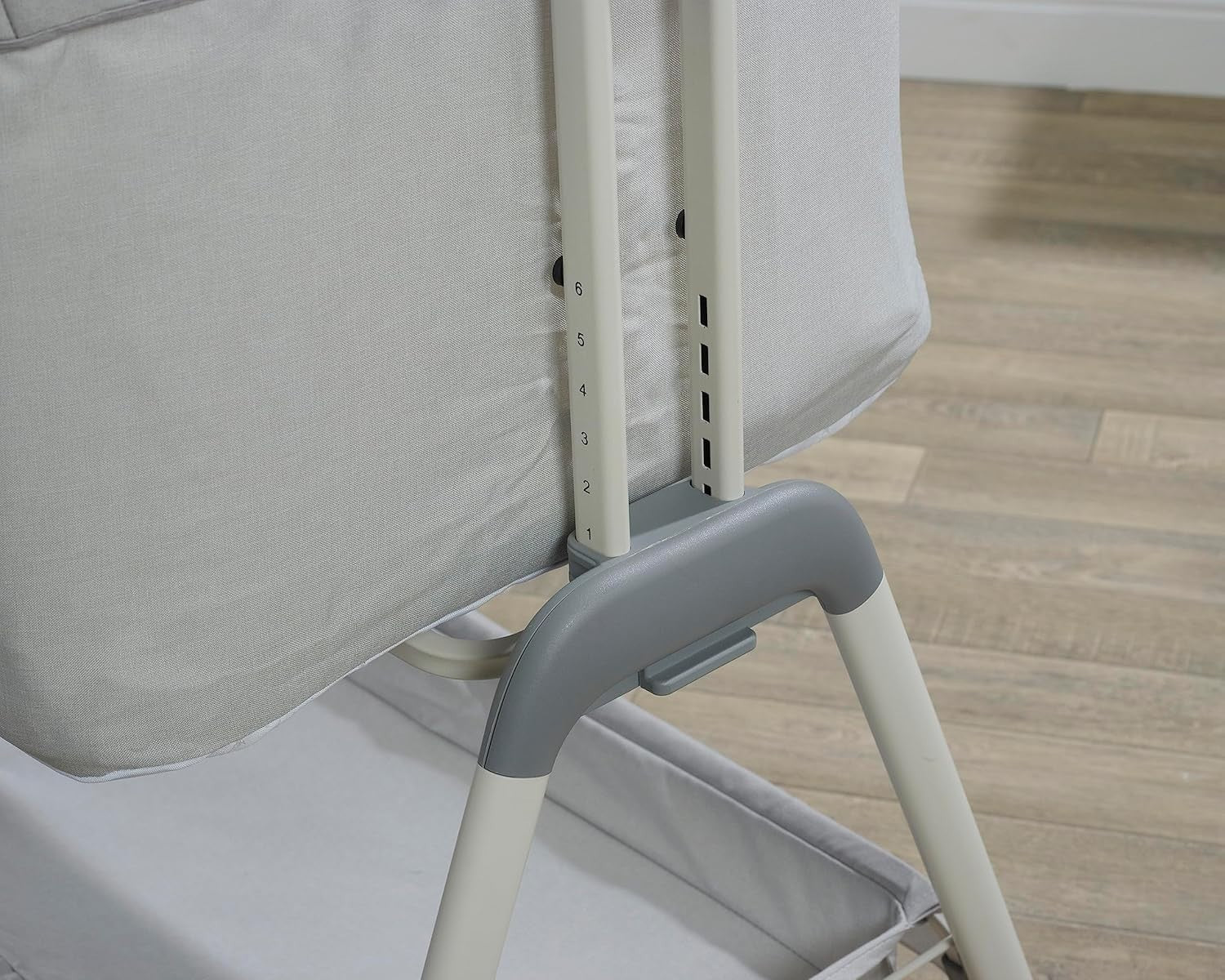 Adjustable Bedside Crib with Mesh Panel & Storage Shelf Baby Co Sleeper Grey