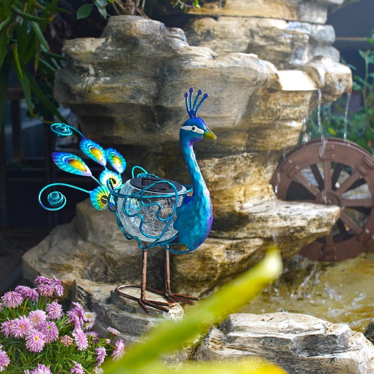 Solar Peacock Light Outdoor LED Garden Statue Metal Glass Yard Art Ornament