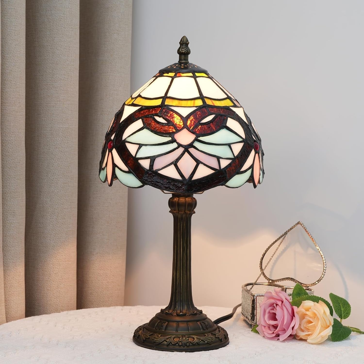 Stained Glass Tiffany Table Lamp - Bedside, Bedroom, Living Room Decor