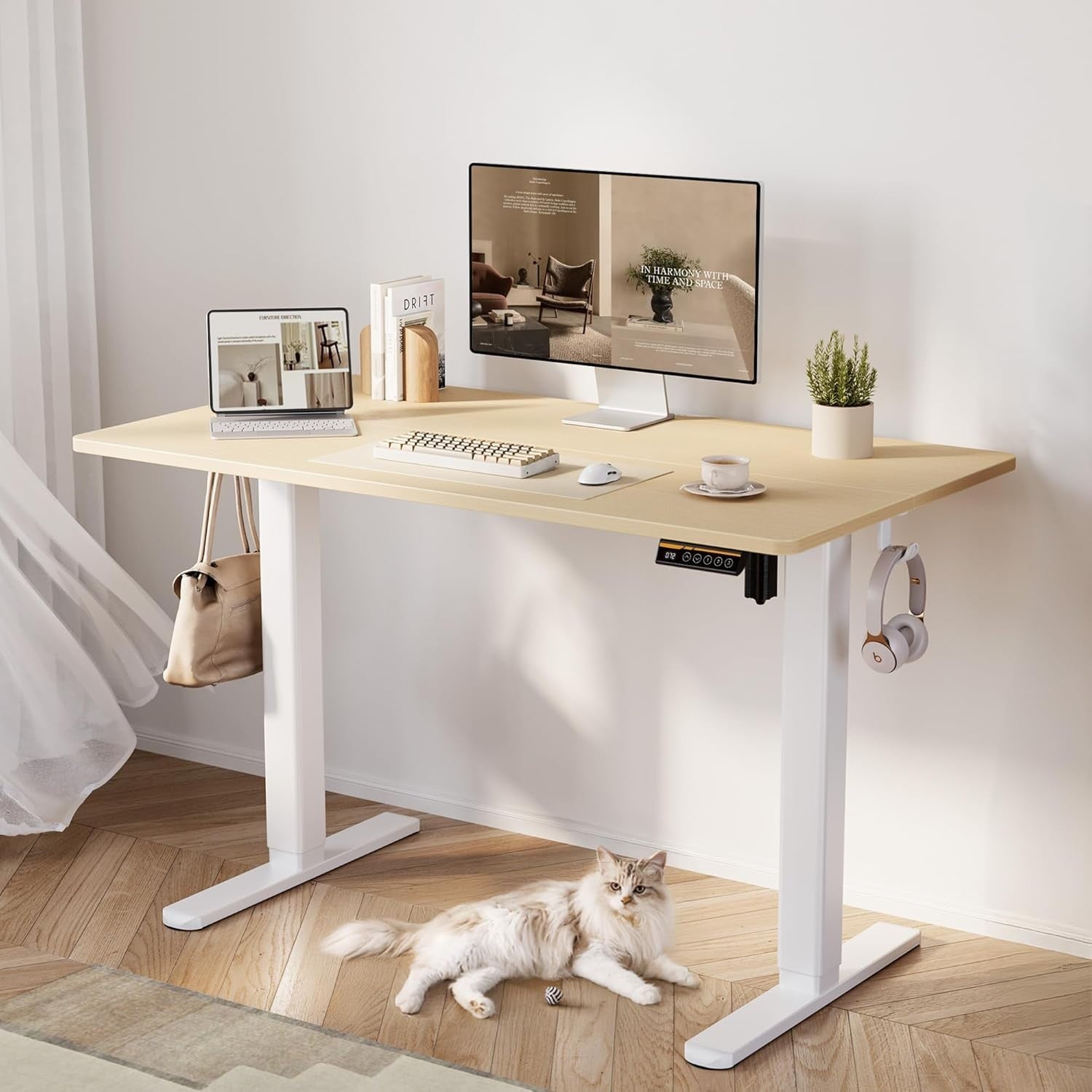 Beige Electric Standing Desk 140x60cm Adjustable Sit Stand Home Office Table