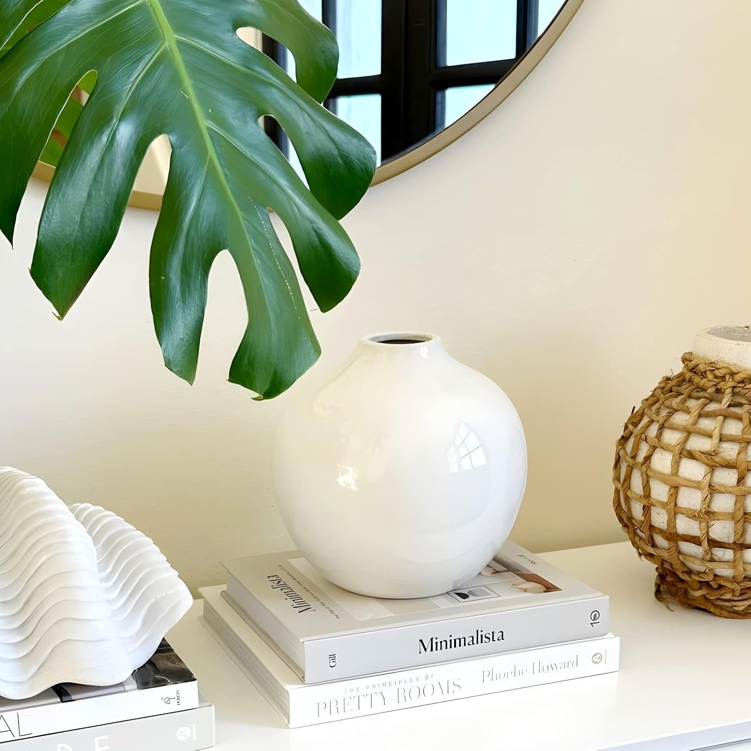 White Ceramic Round Vase 19cm Glossy Flower Pampas Grass Home Decor