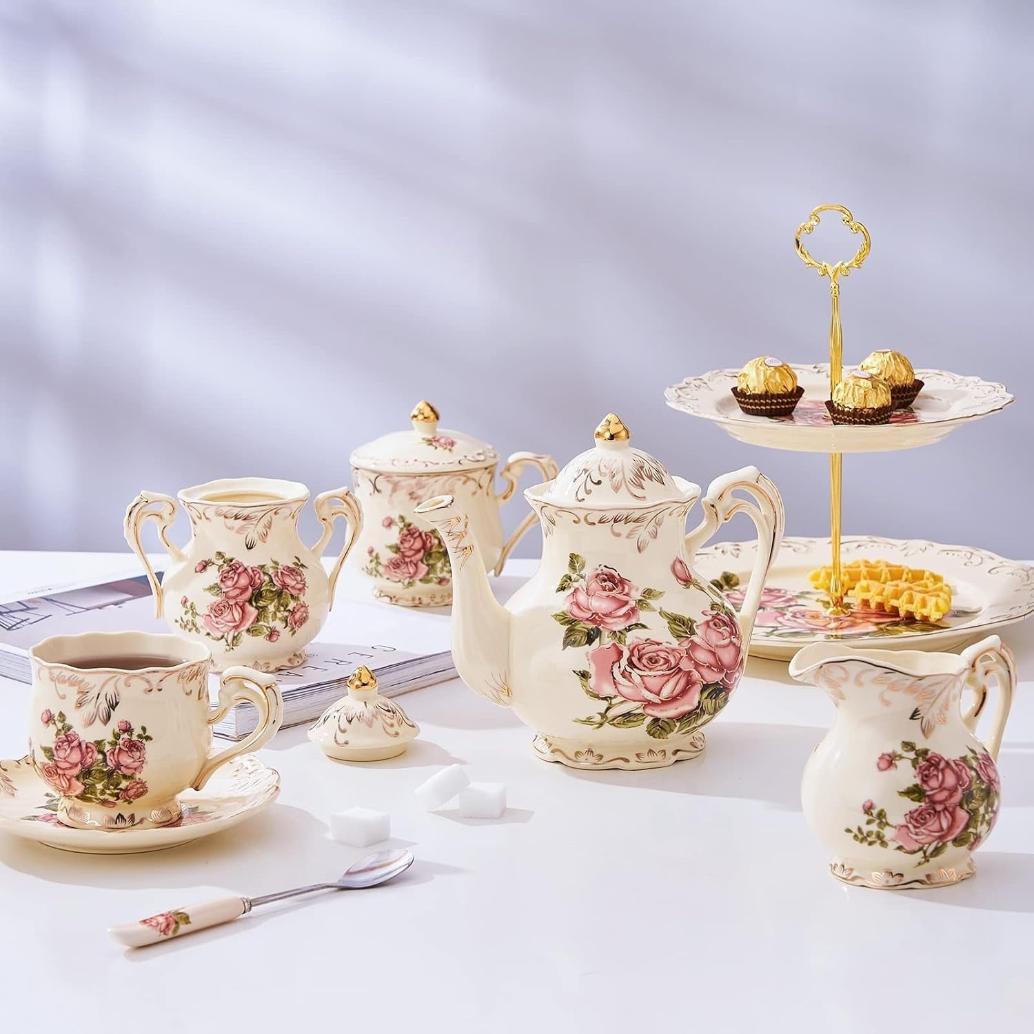700ml Pink Rose Porcelain Teapot Vintage Floral Gold Trim Tea Pot