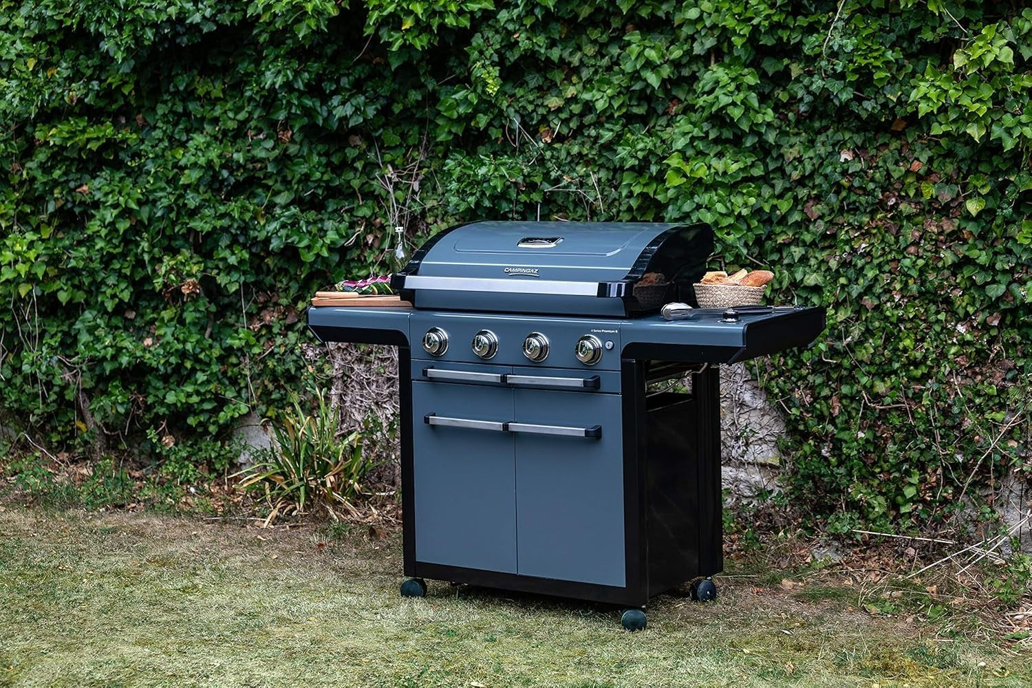 4 Burner Gas BBQ Grill with Side Burner Outdoor Kitchen Large Cooking Area
