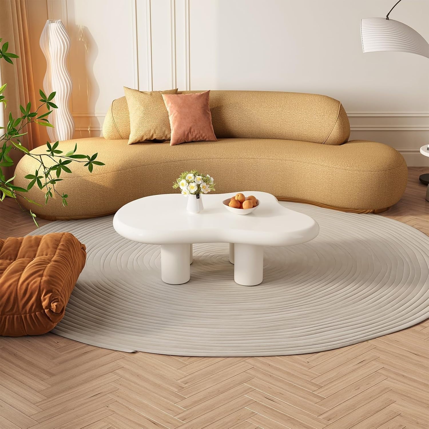 Modern Cloud Coffee Table Rounded Edges Durable Rubber Wood 72x117x40cm