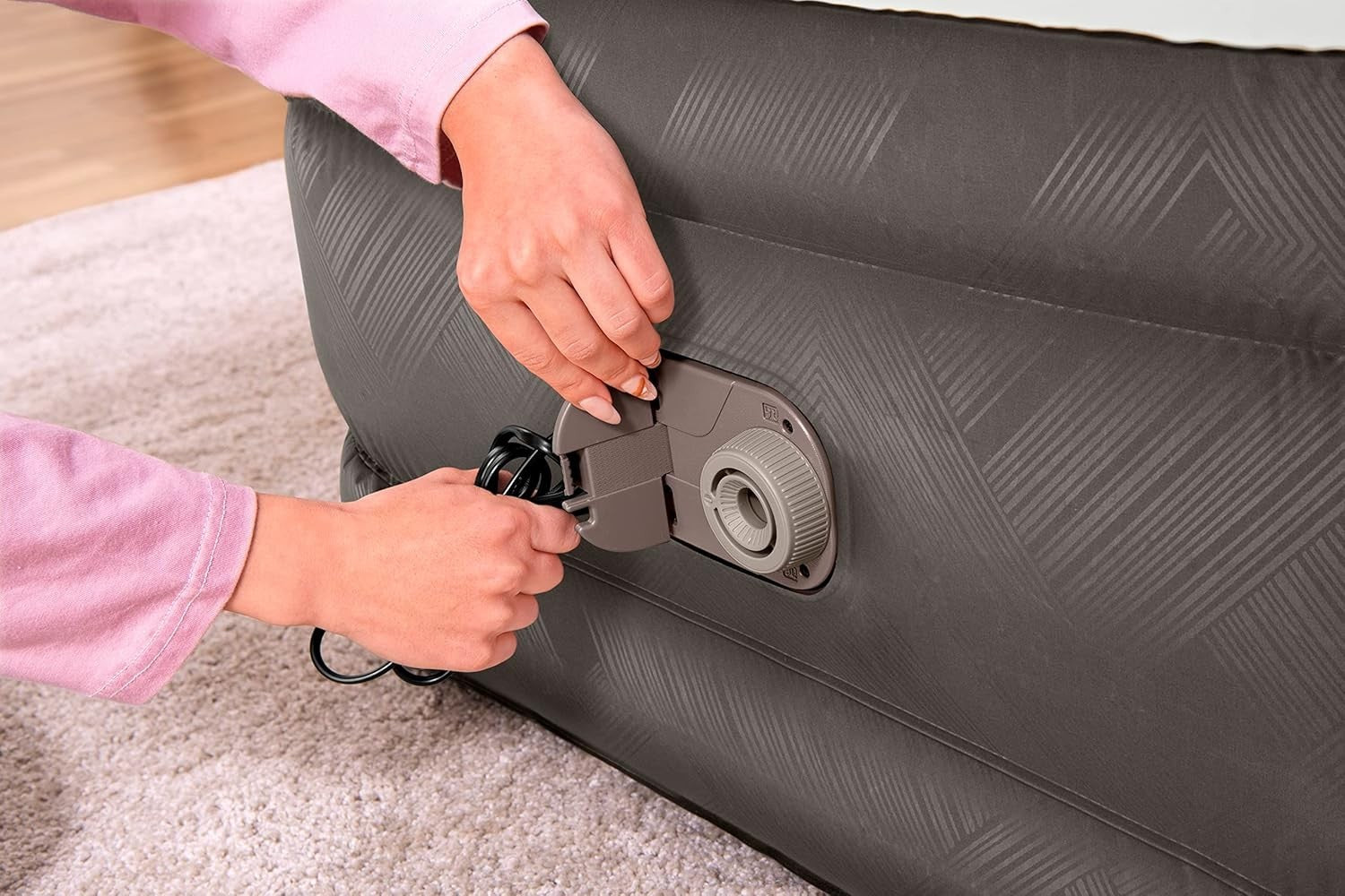 Twin Air Mattress with Built-In Pump Fast Inflate AC Pump 180kg Max Support