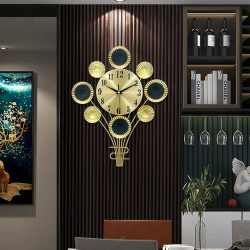 32cm Gold Balloon Wall Clock Modern 3D Silent Non-Ticking Quartz Décor for Home