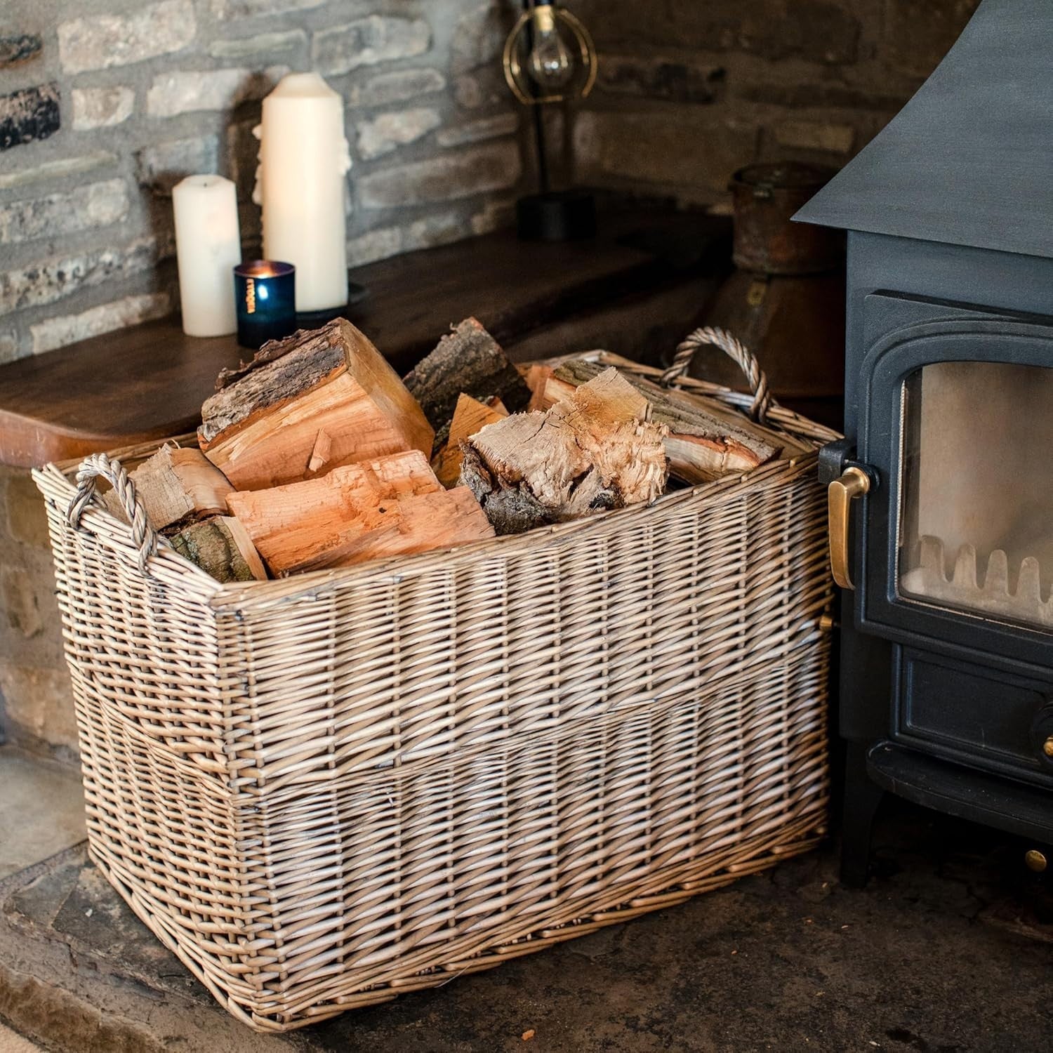Large Wicker Storage Basket with Soft Lining & Wooden Handles – 68x46x42cm