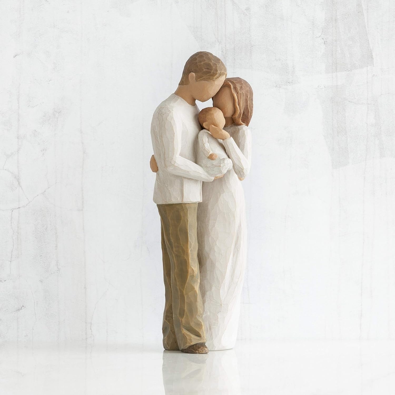 Family Figurine Resin Sculpture 22cm New Parents Gift Home Decor Ornament