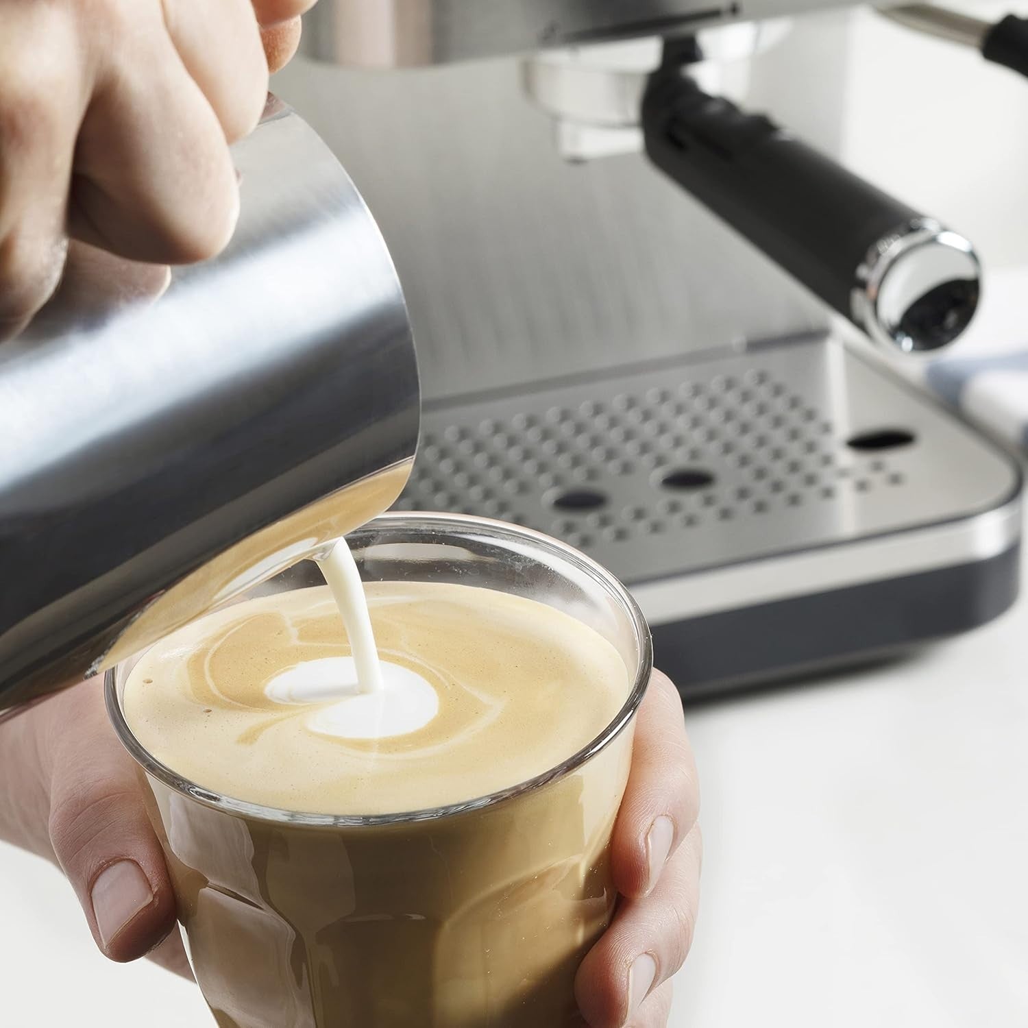 Espresso Coffee Machine | 15 Bar Pump | Steam Wand | Manual & Automatic | 1.5L