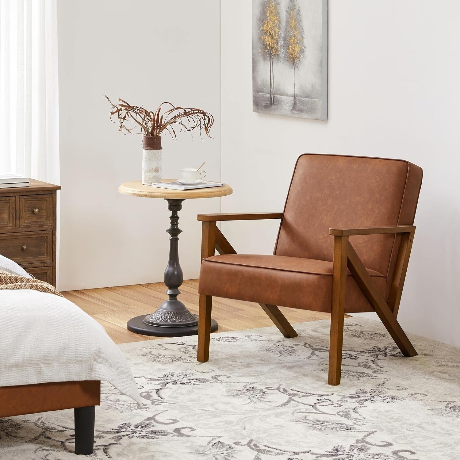 Modern PU Leather Armchair with Wooden Frame – Retro Lounge Sofa Chair Brown