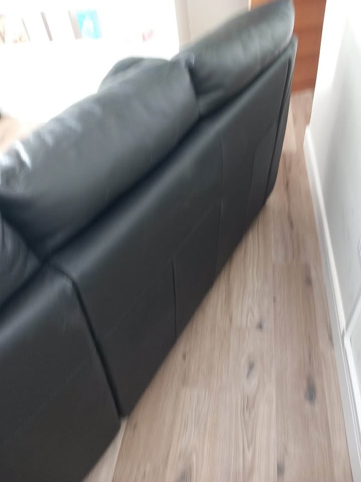 Luxe Black Leather Corner Sofa (PTP)