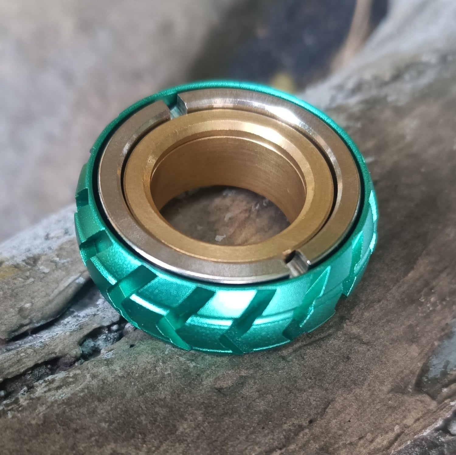 Green Magnetic Fidget Ring Haptic Coin Stainless Steel Stress