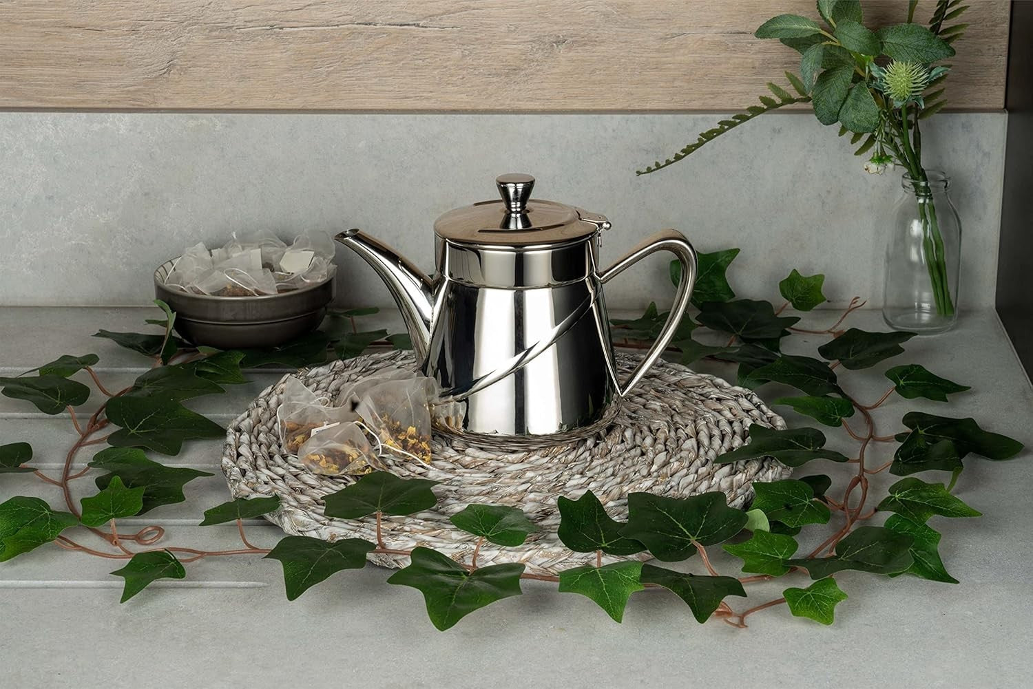 Stainless Steel Tea Pot 35oz Drip Free Spout Cool Touch Handle Lid