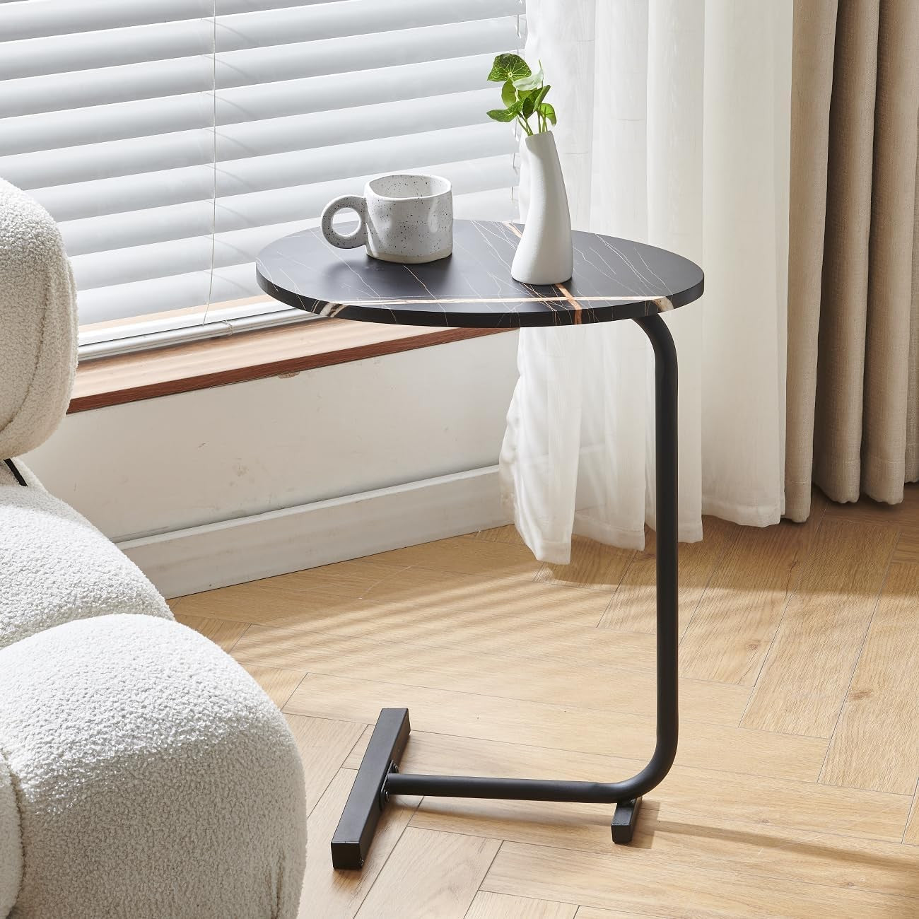 Black C-Shaped Side Table – Slim Sofa Snack Table with Modern Metal Frame