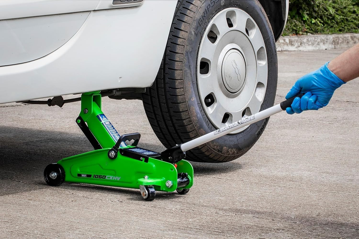 2 Ton Hydraulic Trolley Jack Short Chassis 130–330mm Hi-Vis Heavy Duty Car Lift