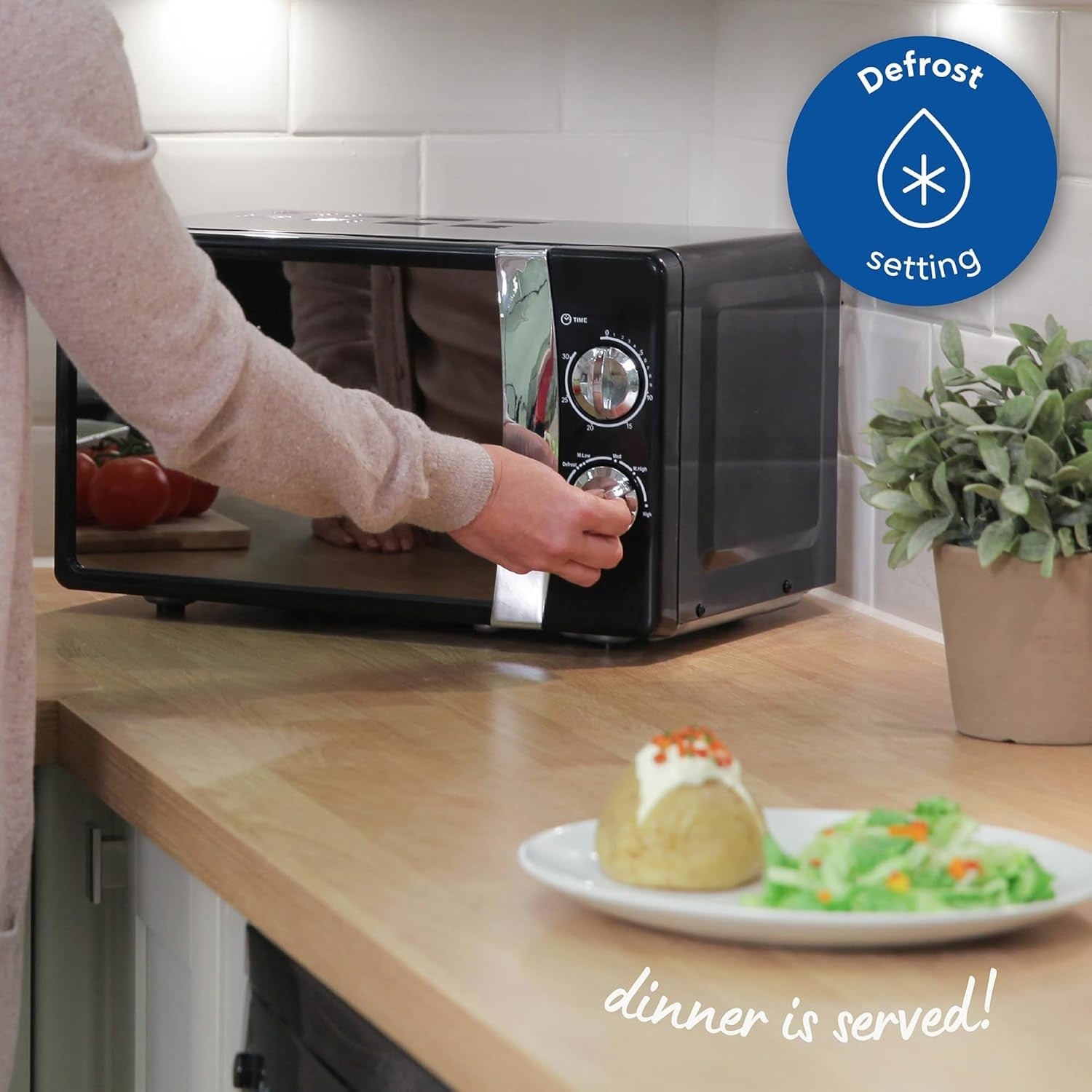 17L 700W Manual Microwave Black 5 Power Defrost