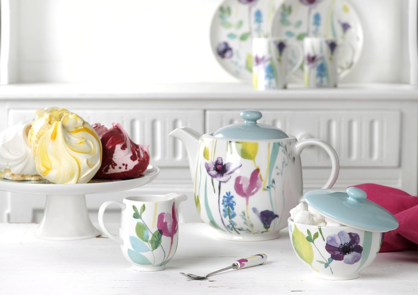 3Pc Porcelain Tea Set Teapot Sugar Bowl Milk Jug Water Garden