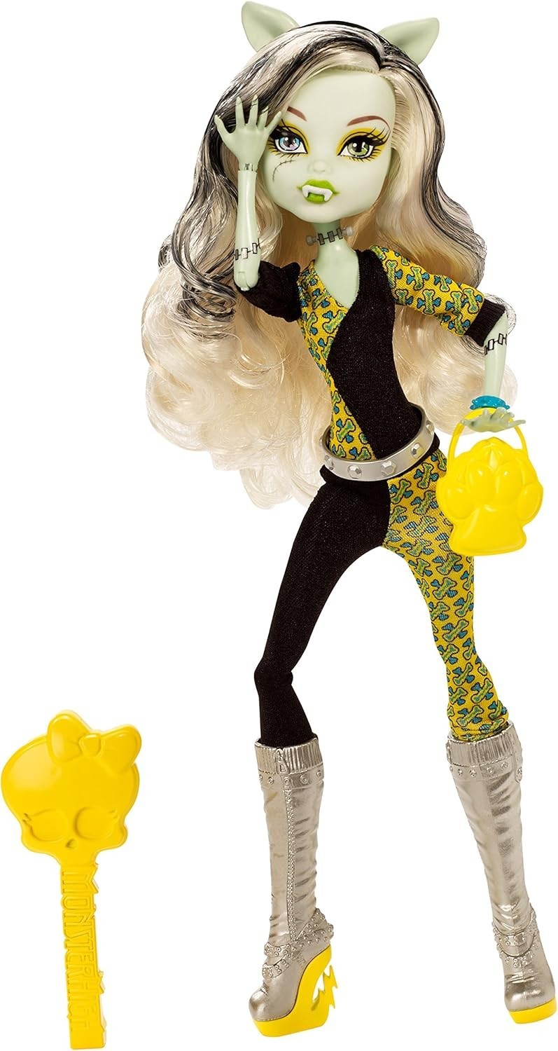 Fusion Fashion Doll Articulated Outfit Accessories Brush Stand Set