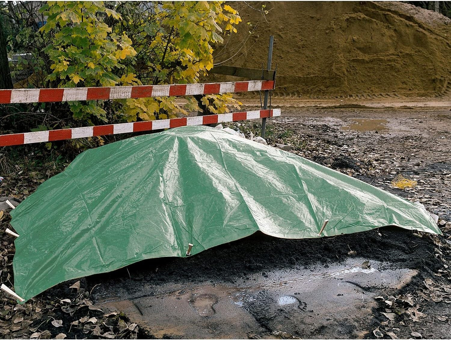 Heavy Duty Waterproof Tarpaulin 10x12m with 4 Tarp Clips – Camping, Garden