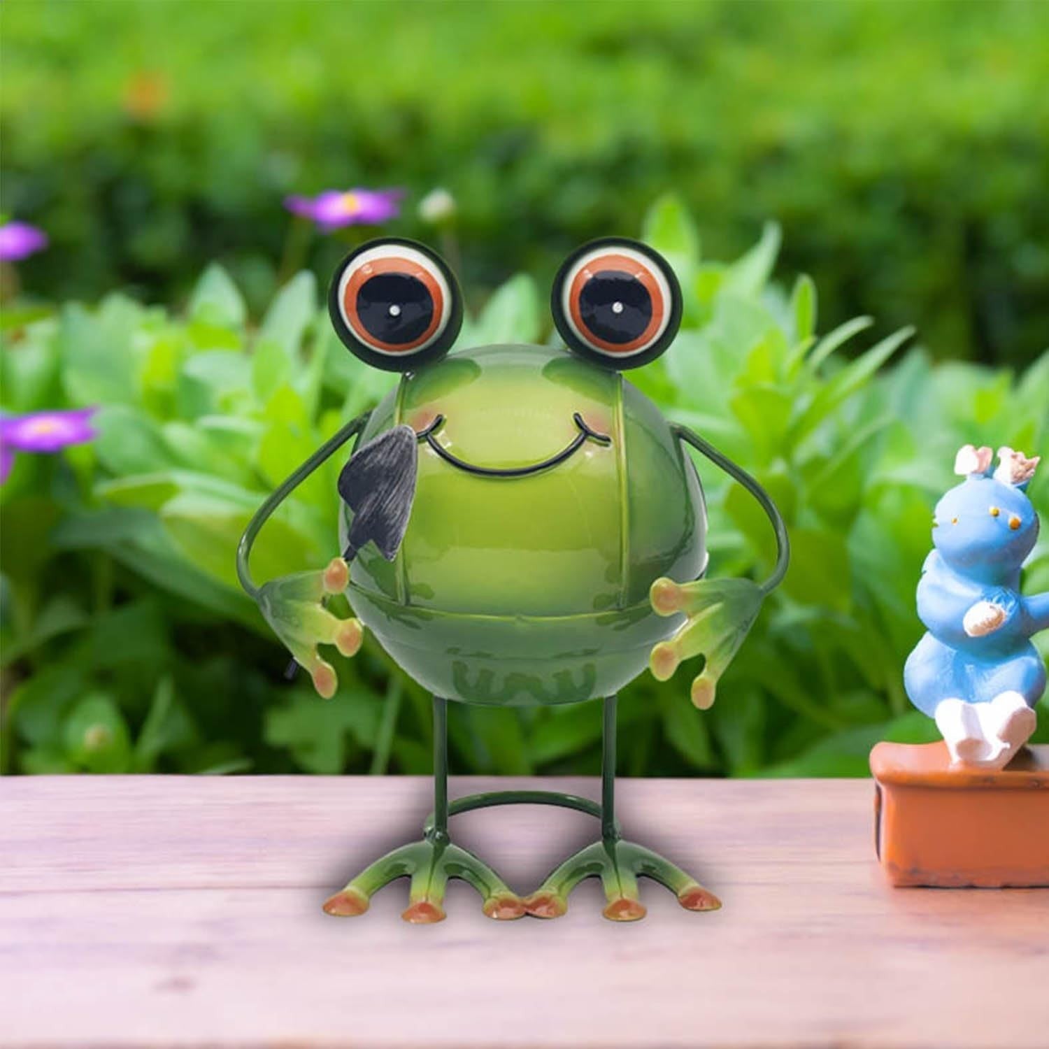 Bright Eyes Green Frog Garden Statue | Fun Patio Lawn Ornament | Outdoor Decor