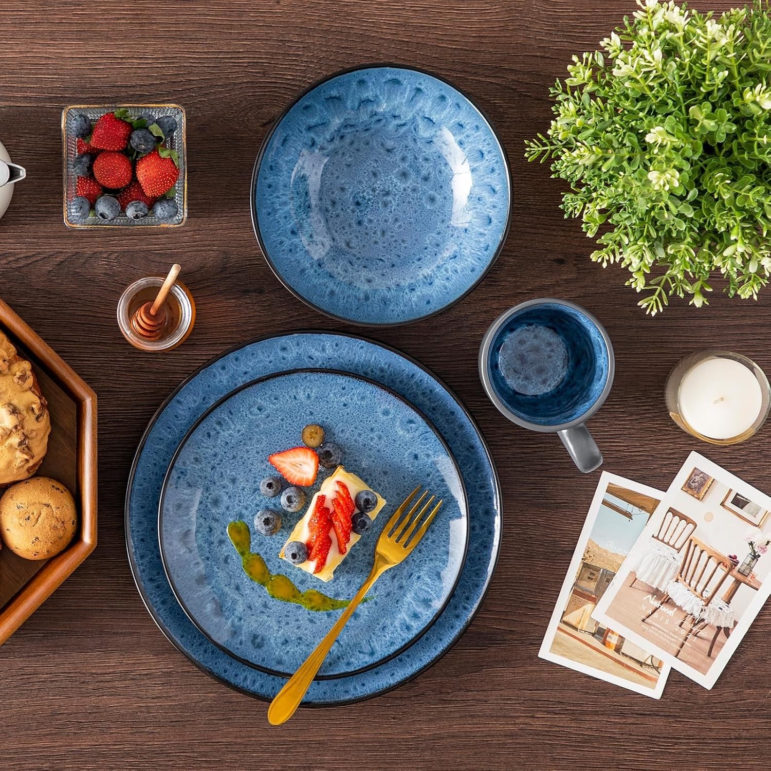 16pc Reactive Glaze Dinnerware Set Blue Plates Bowls Mugs Service for 4