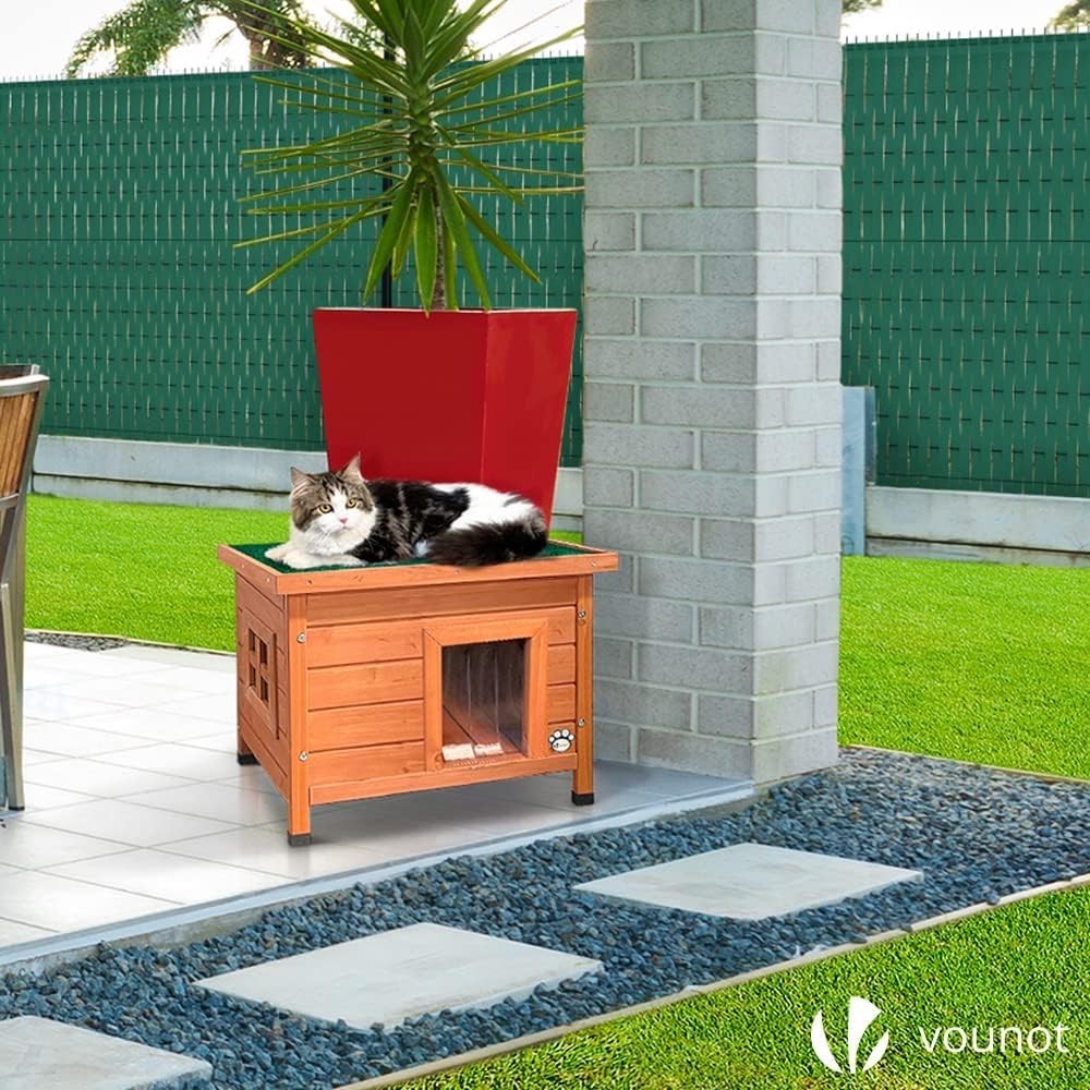 Outdoor Wooden Cat House Shelter with Window Raised Floor 57x45x43cm