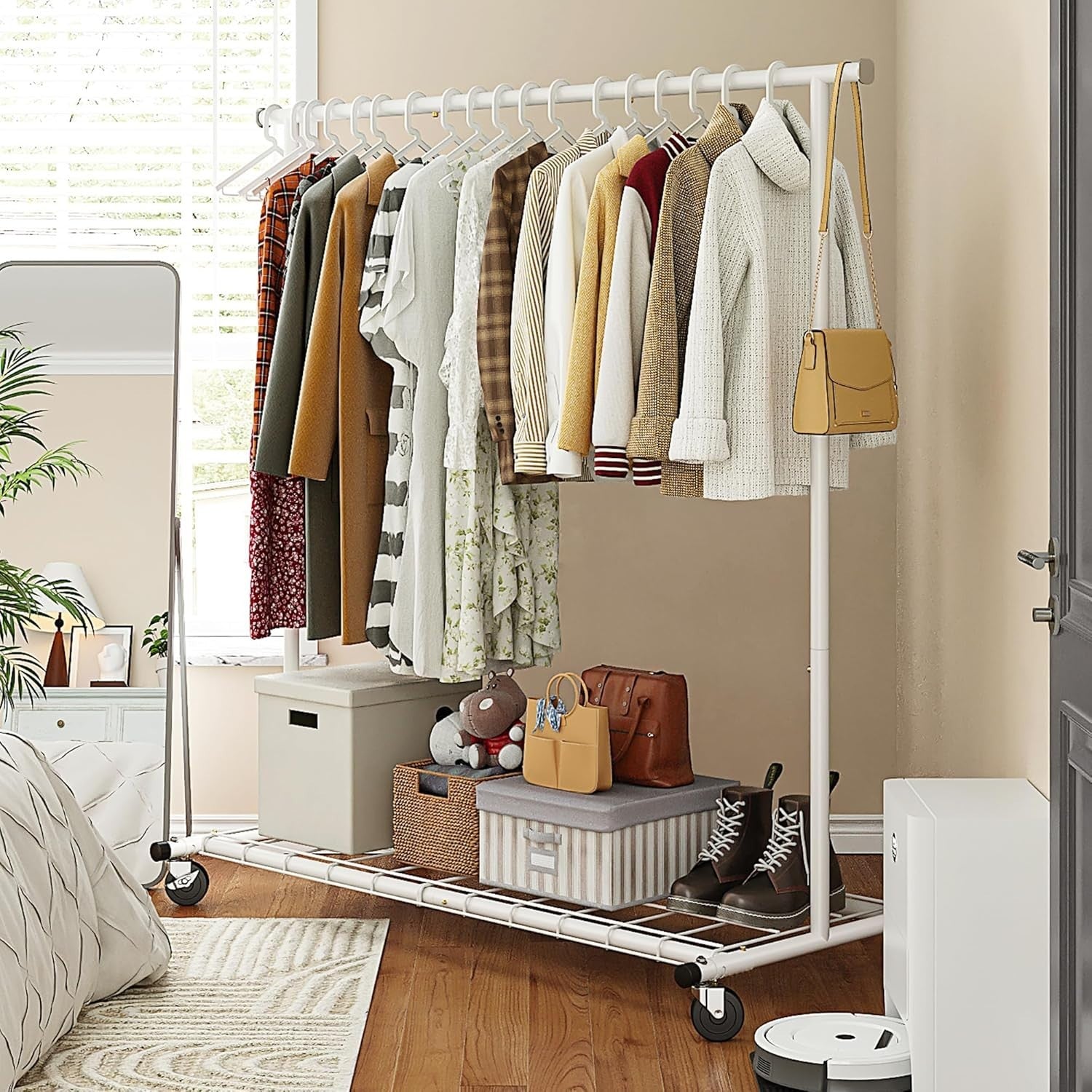 Heavy Duty White Clothes Rail 160cm Extendable Rack on Wheels
