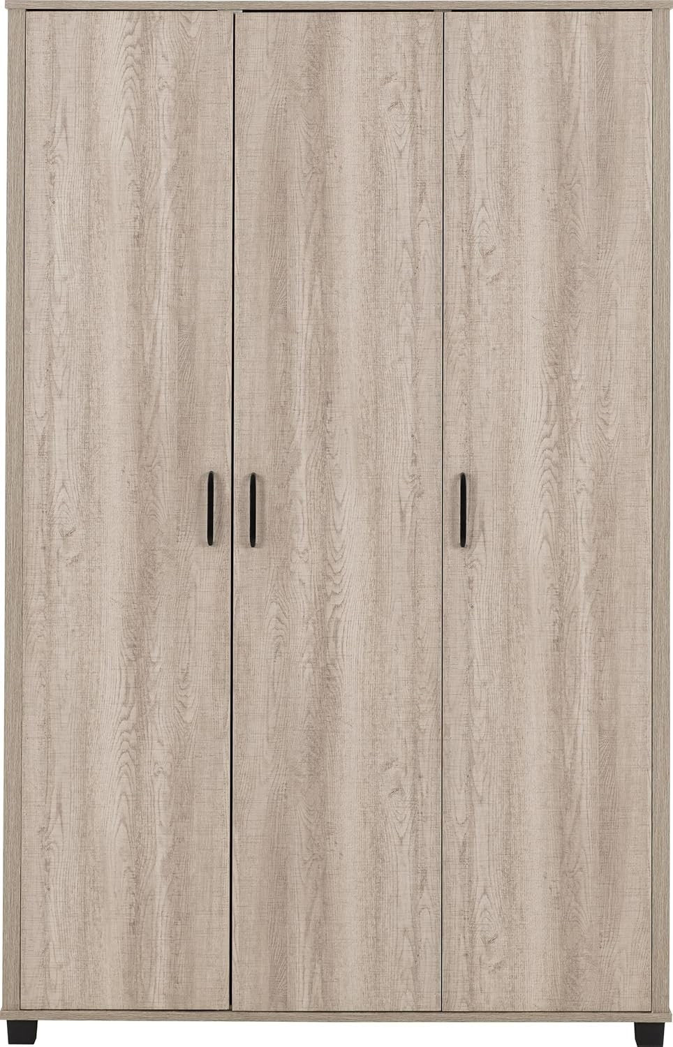 3 Door Light Oak Wardrobe with Adjustable Shelves & Spacious Storage