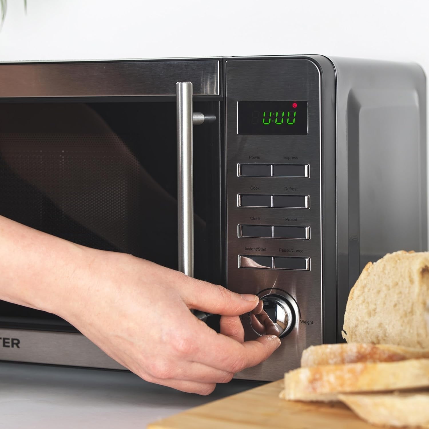 Salter EK5746 20L Digital Microwave 800W Stainless Steel, 60-Min Timer