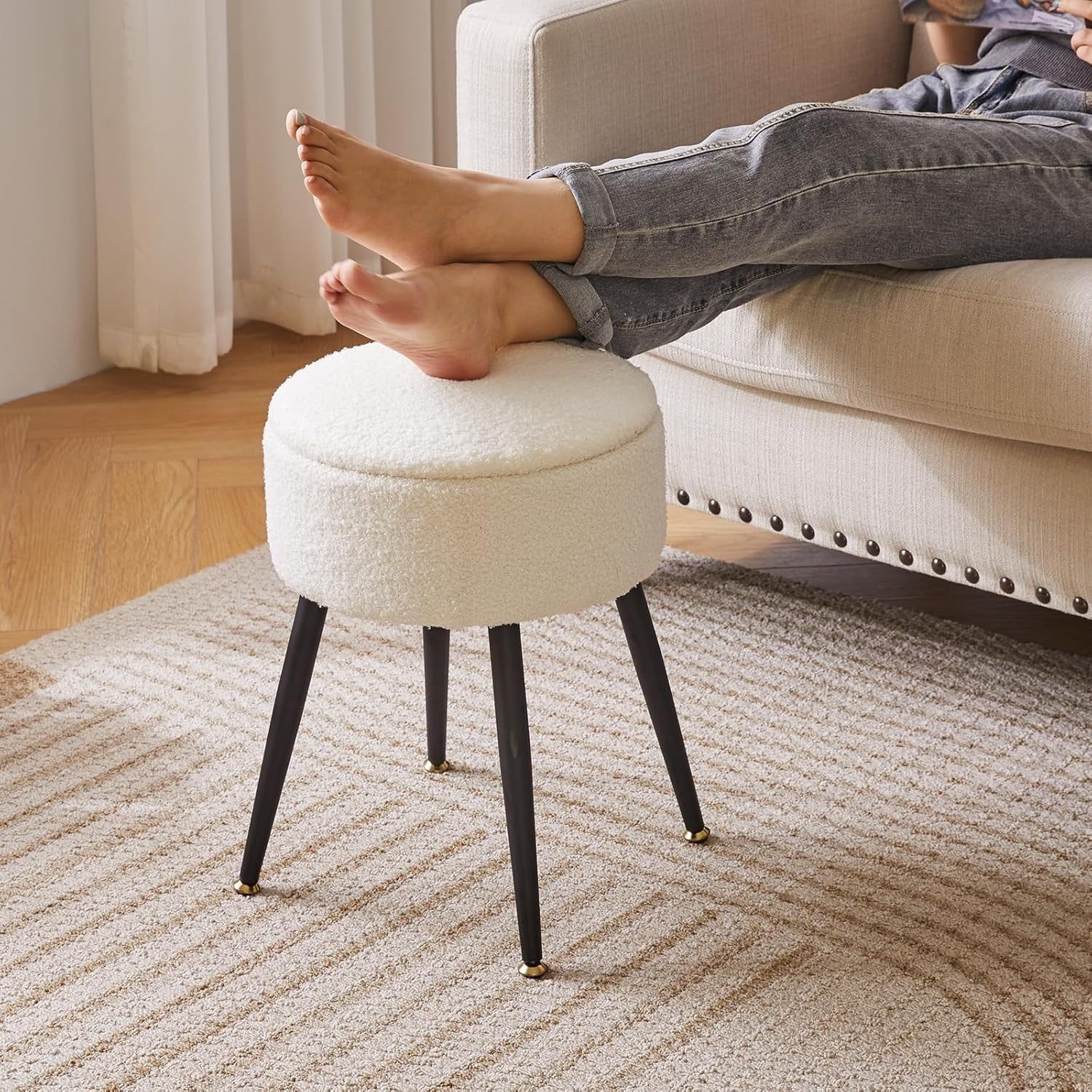 White Round Teddy Fur Stool with Storage – Soft Vanity Ottoman Chair