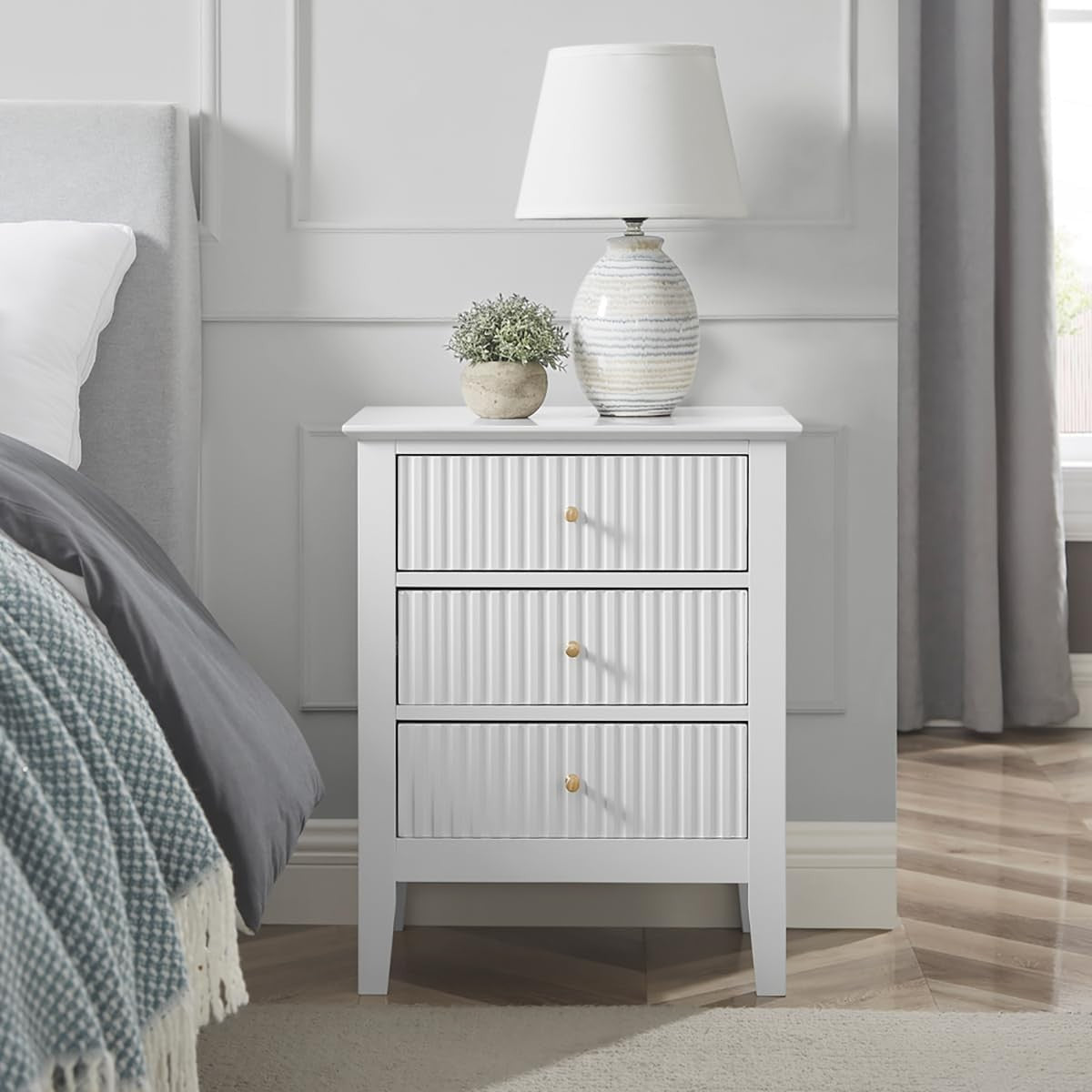 Set of 2 White 3 Drawer Bedside Tables | Modern Bedroom Nightstands