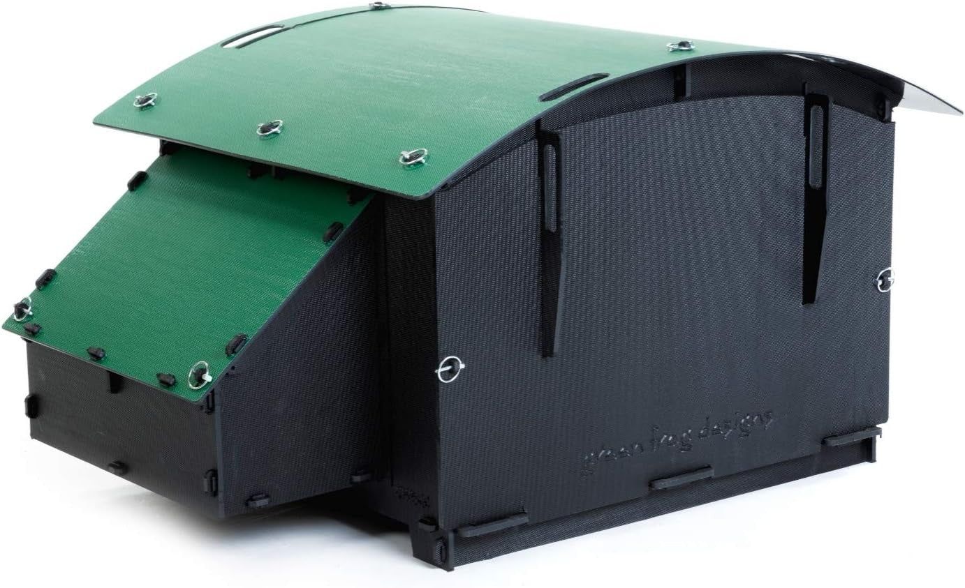 Large Chicken Coop Fox Proof Recycled Plastic Waterproof Hen House 8–15