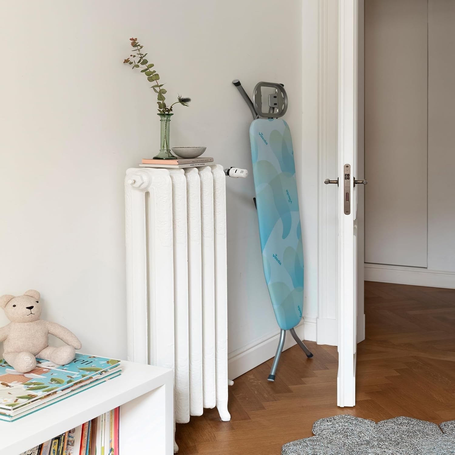 Compact Ironing Board 114x34cm Adjustable Height Foldable Steam Iron Rest