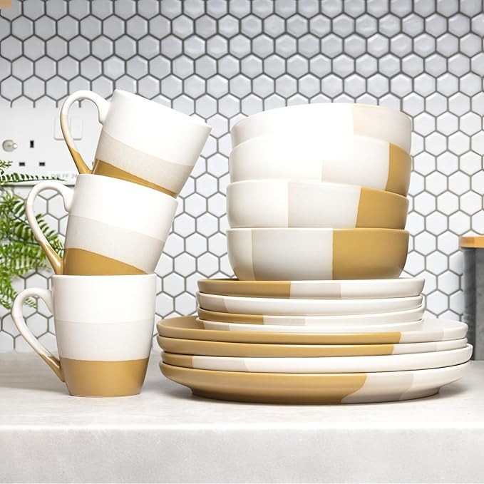 16 Piece Stoneware Dinner Set Plates Bowls Mugs for 4 Beige Crockery