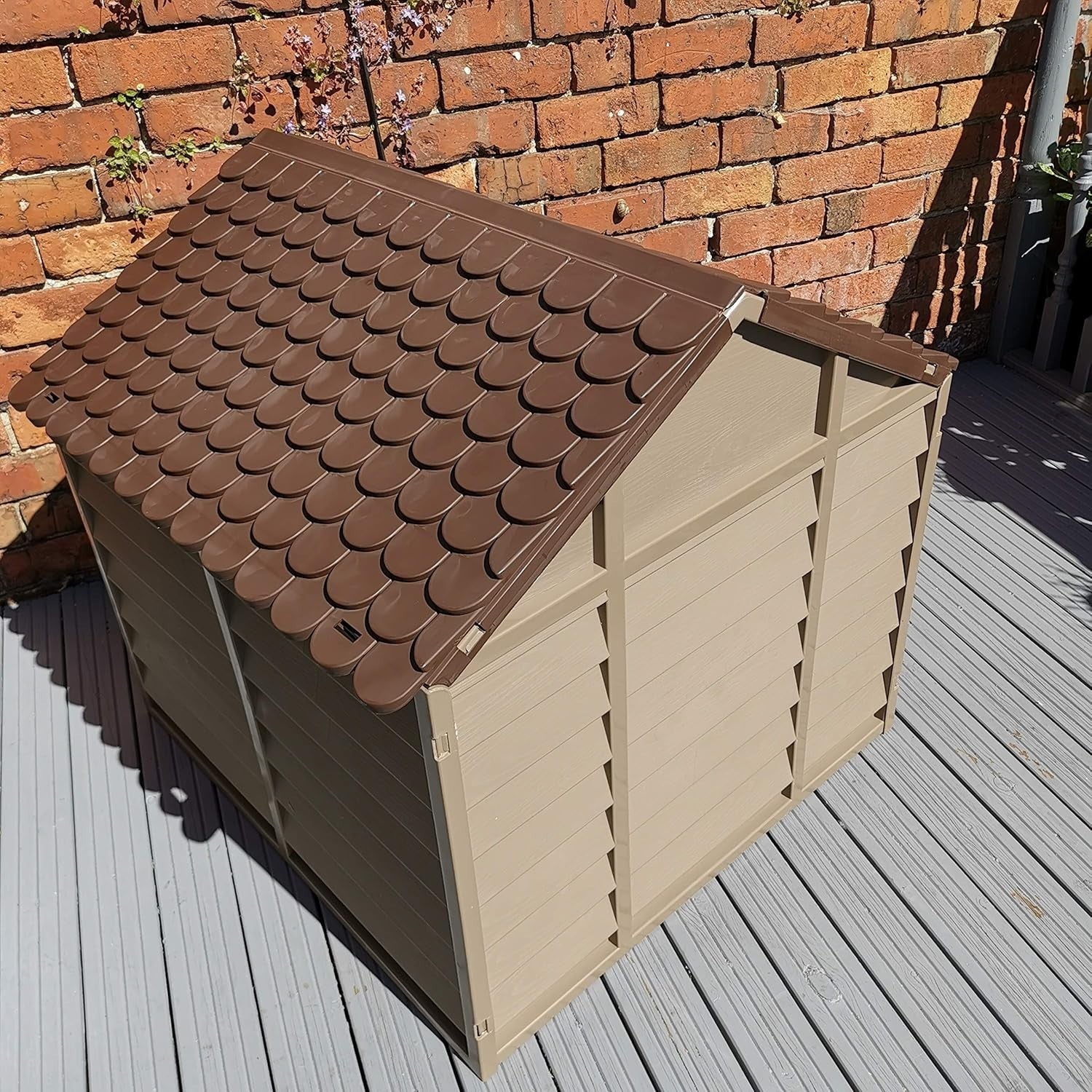 Large Weatherproof Plastic Dog Kennel 86x84x82cm Outdoor & Indoor Shelter