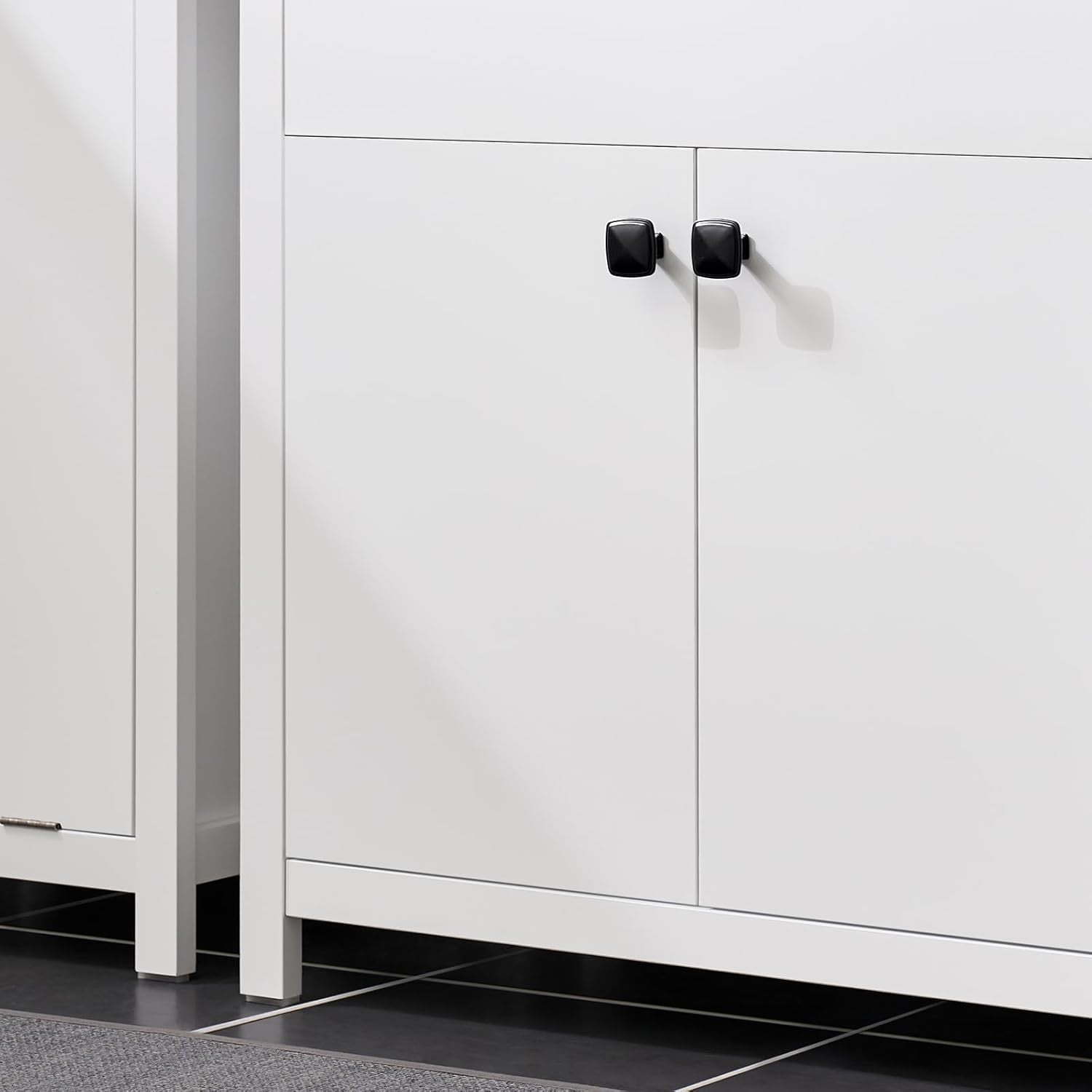 White Bathroom Vanity Cabinet 60cm Under Sink Storage Unit with Double Doors