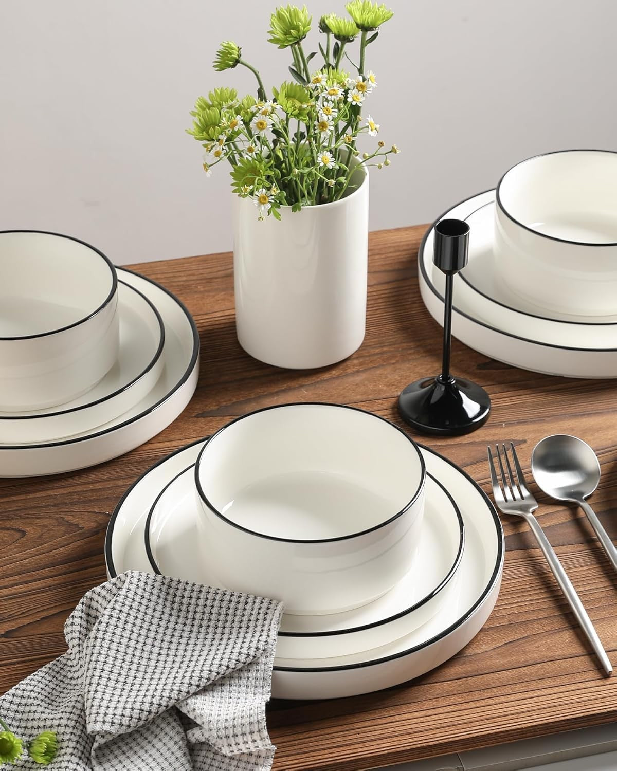 18pc Porcelain Dinnerware Set White Black Rim Plates Bowls Service for 6