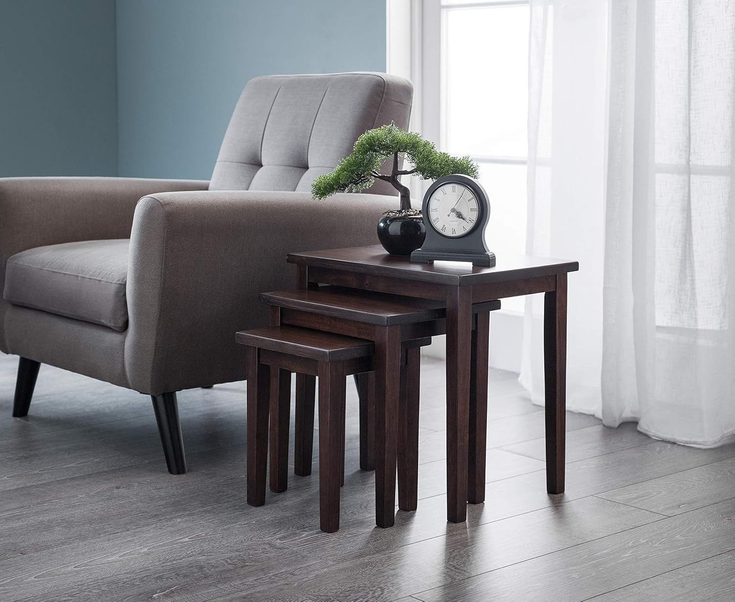 Nest of 3 Mahogany Wood Side Tables Solid Rubberwood Lacquered Finish