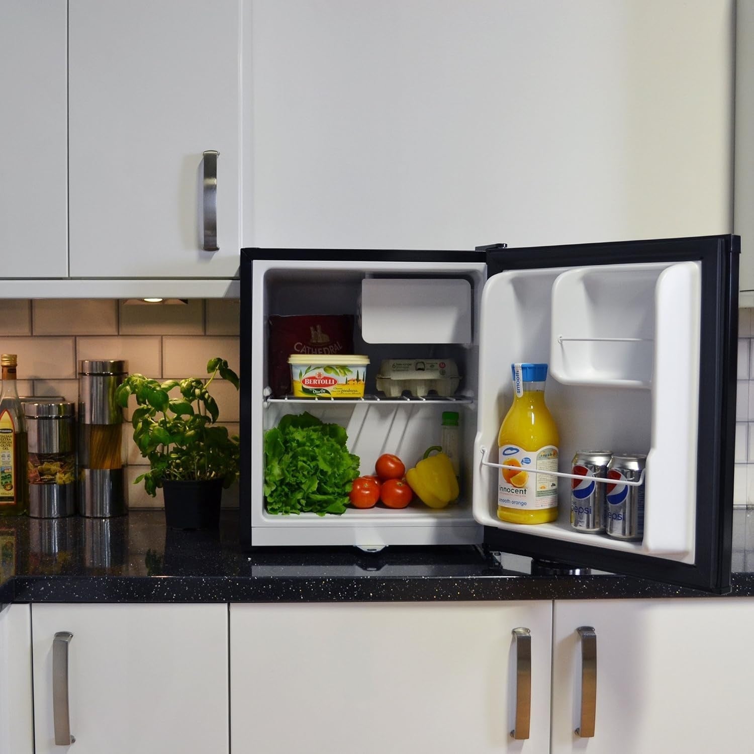 41L Table Top Fridge Lockable Reversible Ice Compartment Black