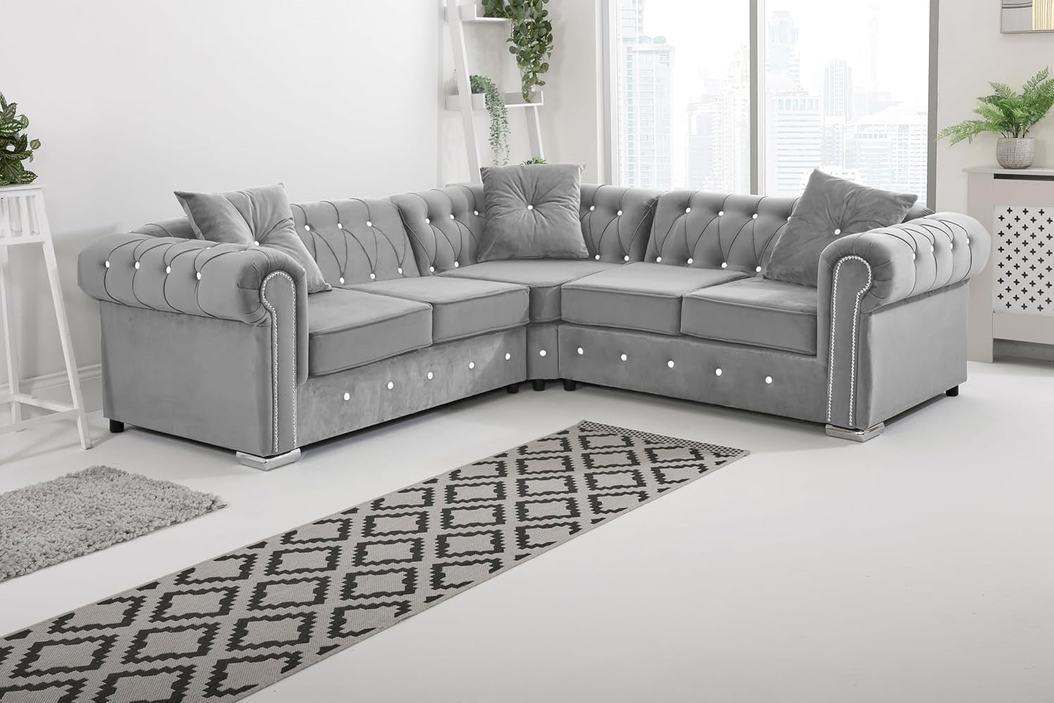 Plush Velvet Chesterfield Corner Sofa – Silver Foam Cushions & Diamond Detail