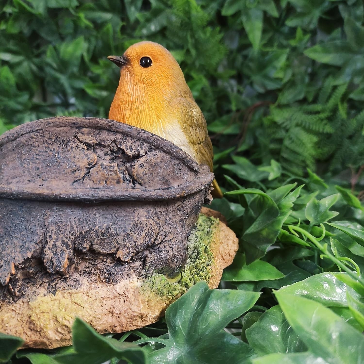 Robin Bird Ornament on Nest with Eggs • Realistic Garden Lawn Decor 16cm