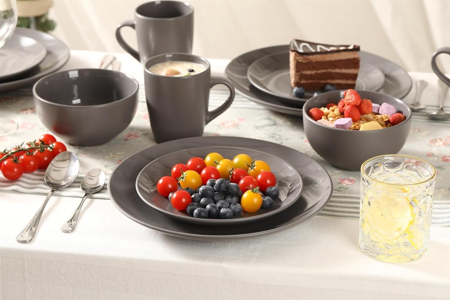 16 Piece Stoneware Dinner Set Plates Bowls Mugs Dishwasher Microwave Safe