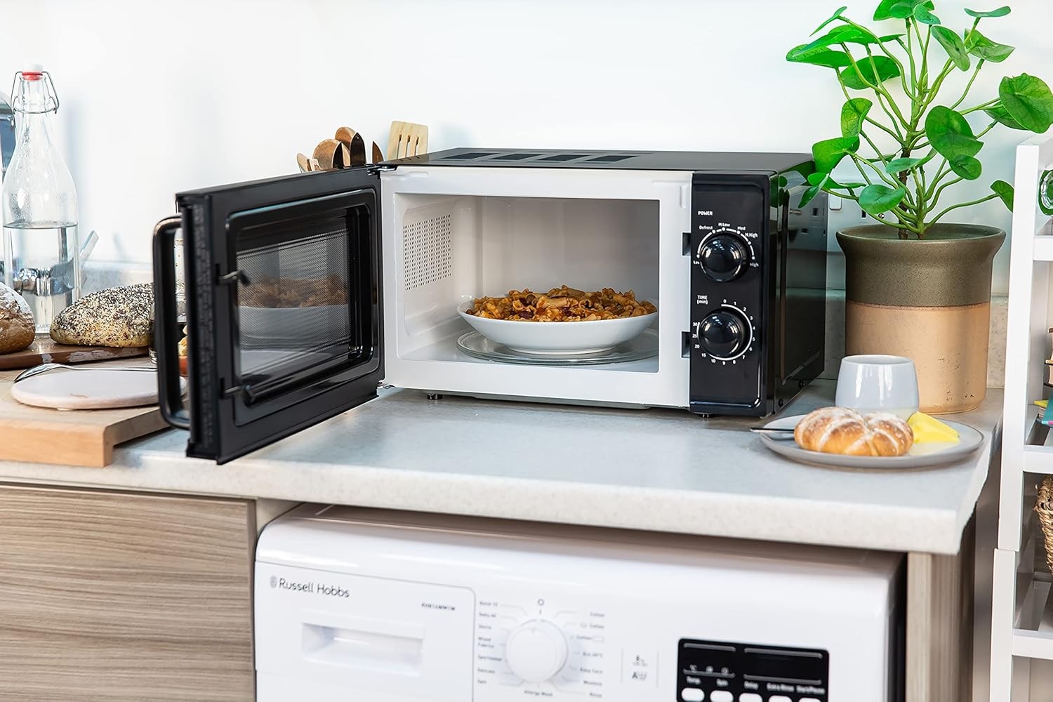 Black 17L Compact Microwave 700W 5 Power Levels Defrost Timer