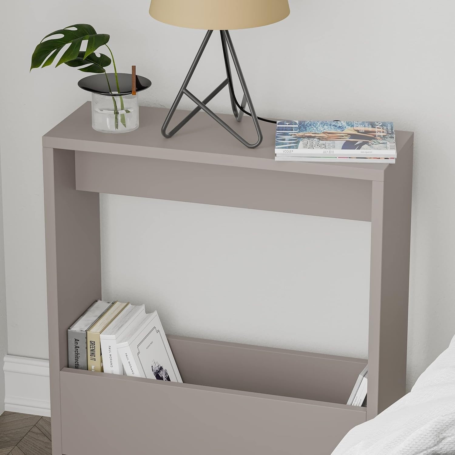 Space-Saving Side Table with Magazine Rack – Stylish Storage & Small Footprint