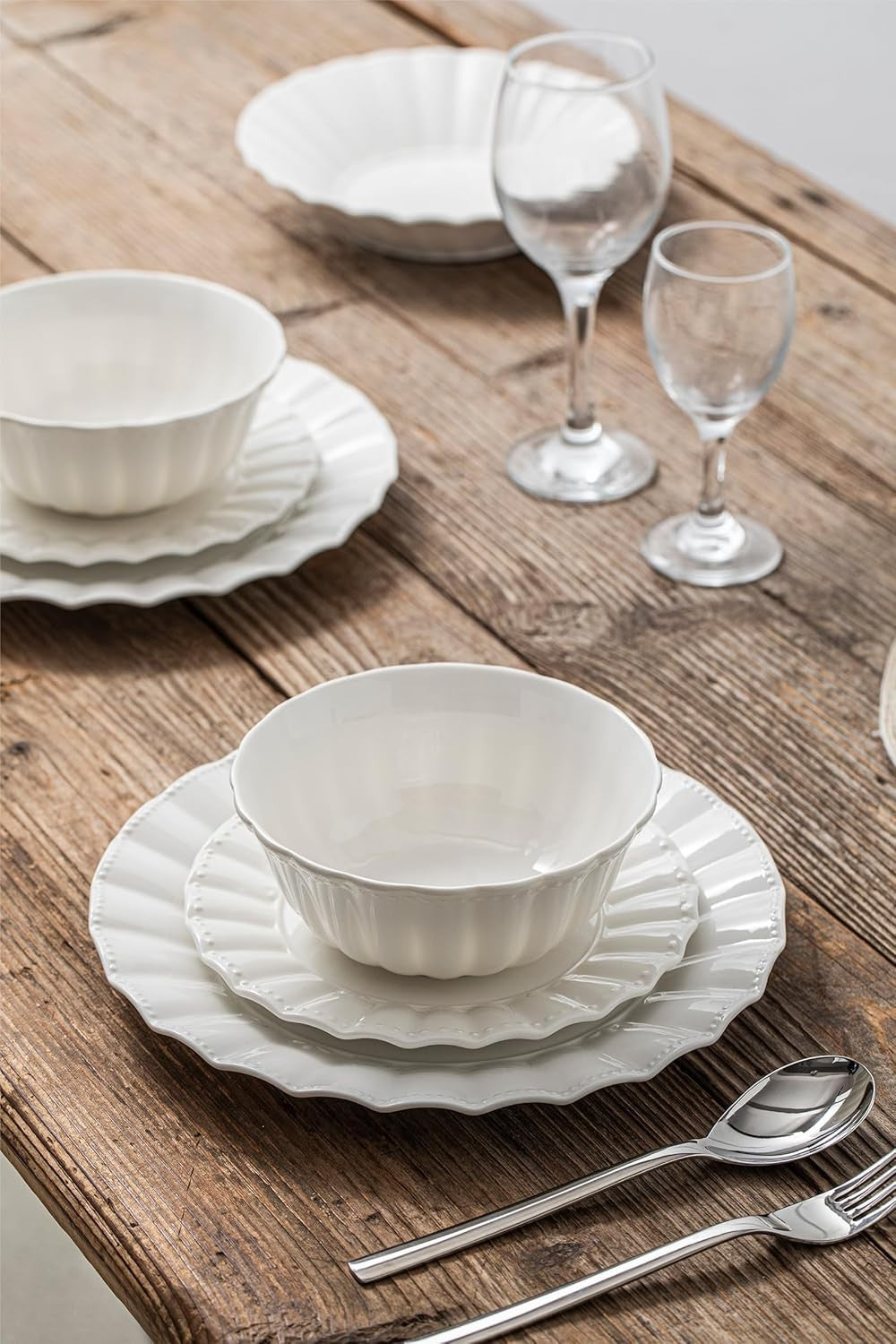 12pc Bone China Dinner Set Plates Bowls White Wavy Design Service for 4