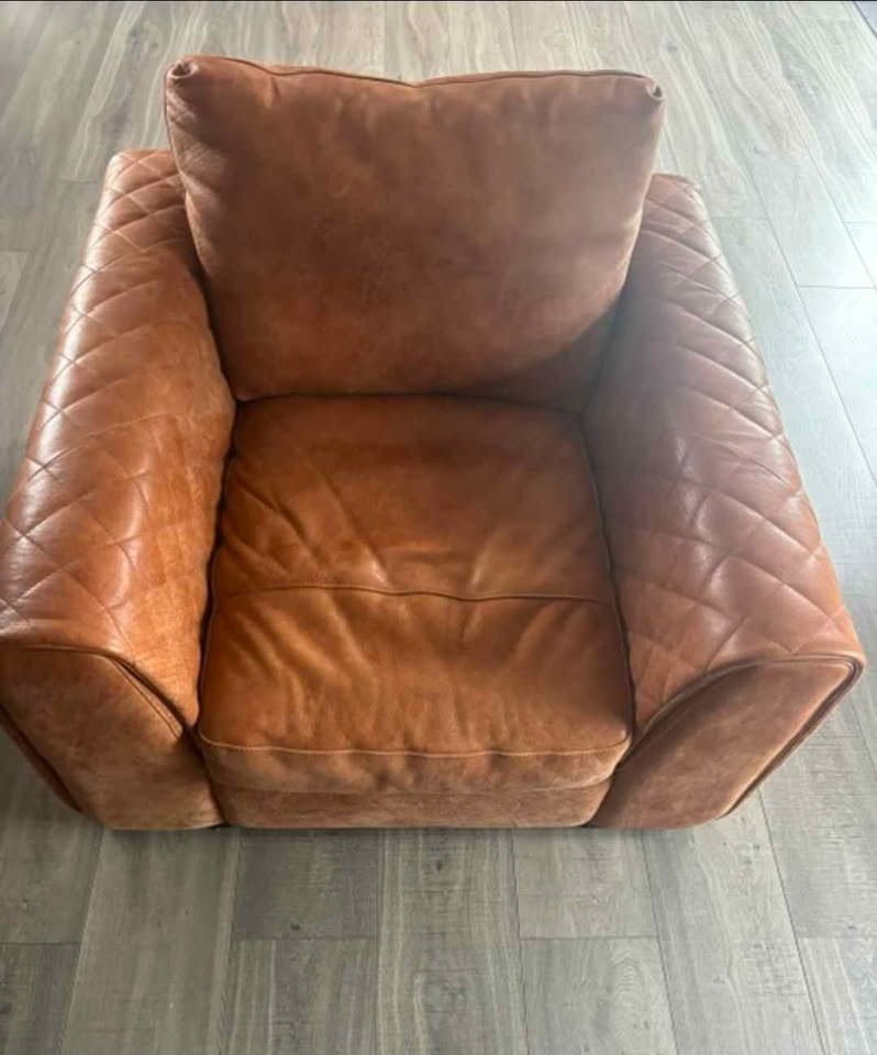 Utah Tan Large Leather Corner Sofa + Armchair (PTP)