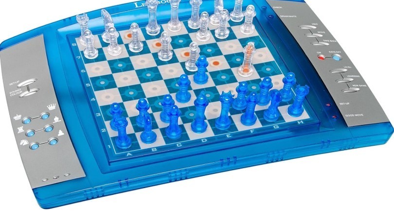 Electronic Chess Game with LEDs | Sensitive Touch Keyboard | 64 Levels | Family