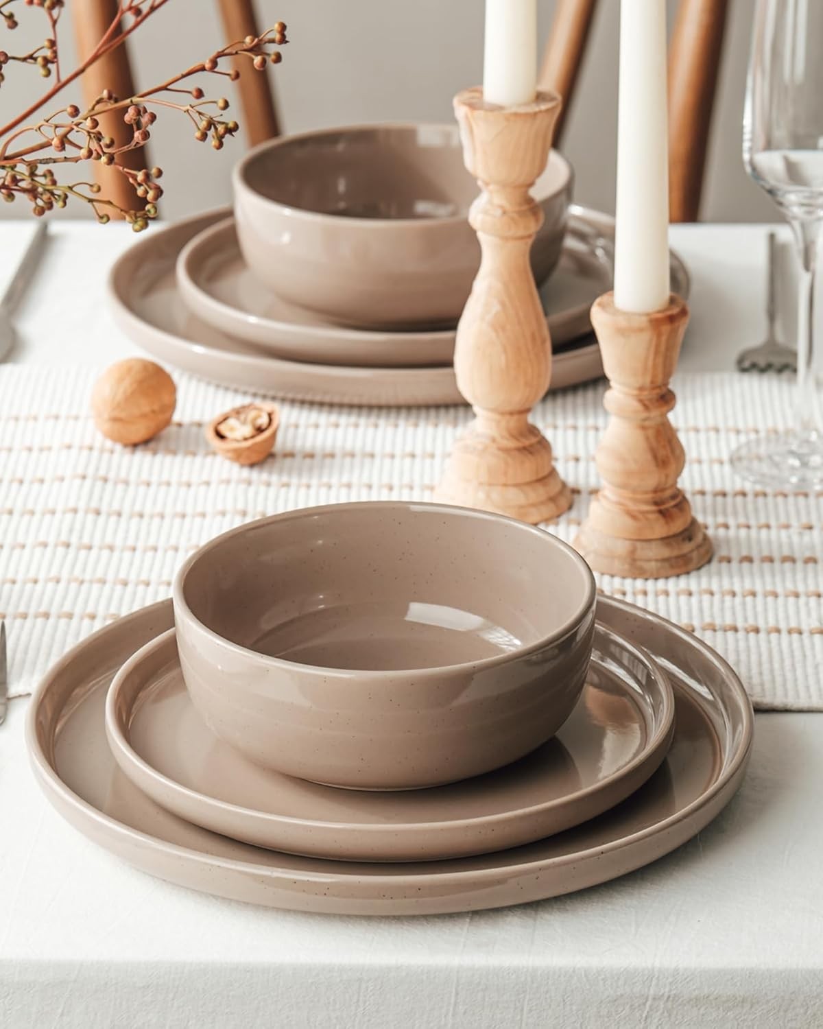 18 Piece Stoneware Dinner Set Plates Bowls Resistant Dishwasher Safe