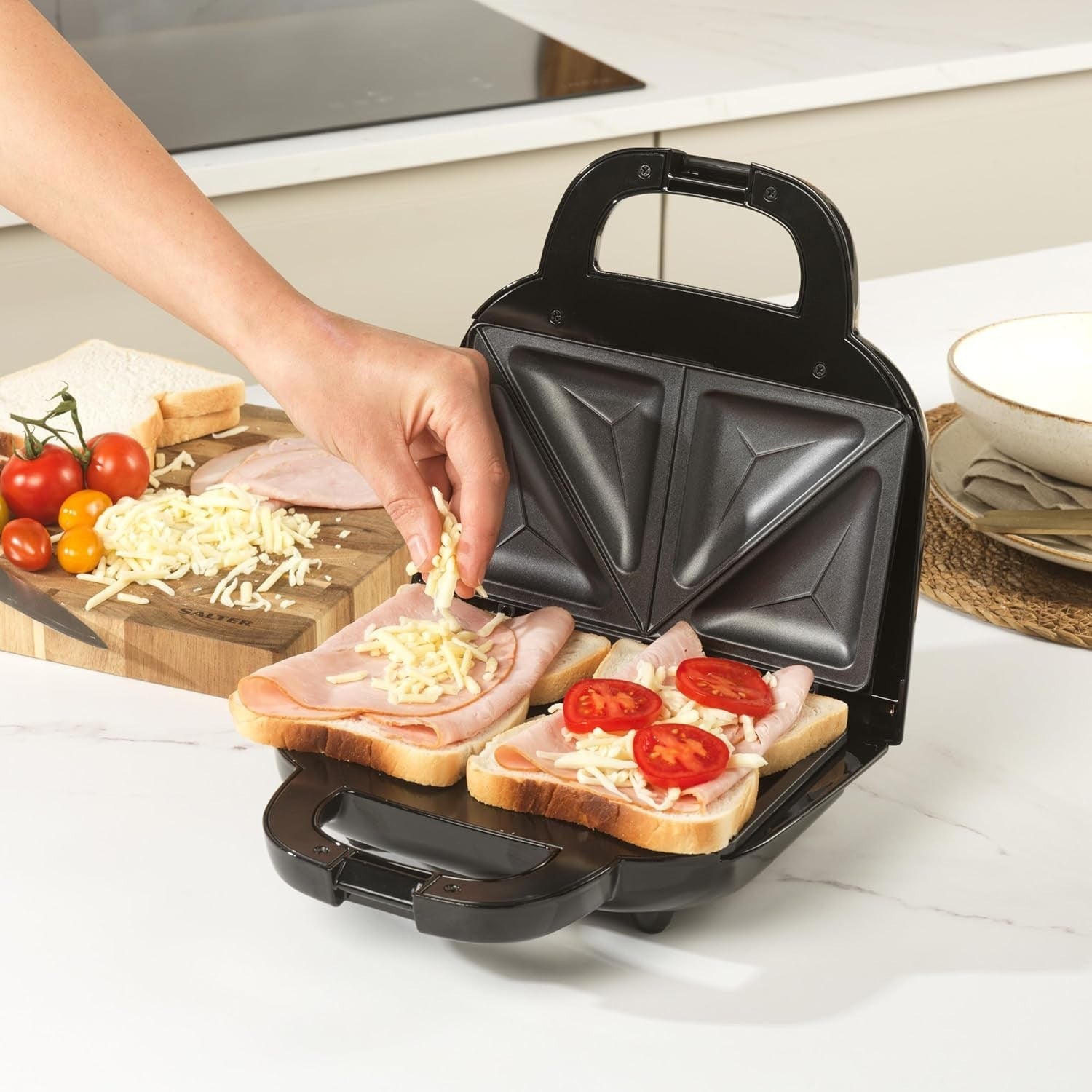 Stylish 750W Sandwich Toaster | Handbag Design Non-Stick Toastie Maker