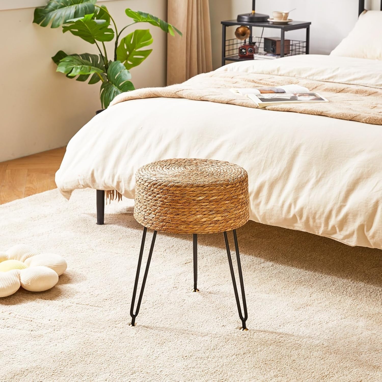 Natural Seagrass Footstool Round Woven Pastoral Stool Metal Legs 32×32×45cm